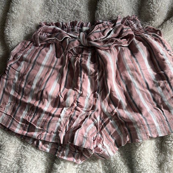 Hollister Striped Paperbag Shorts - Picture 1 of 3